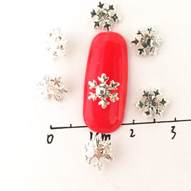 10Pcs Snowflake 3D Alloy Nail Art Decoration Charming Crystal Nails Jewelry Deco Noel White Diamond Women Winter Style Manicure